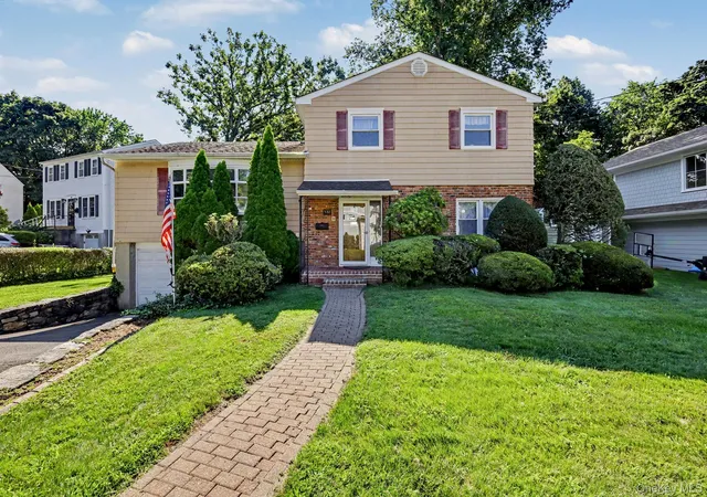 Photo 1 of Sale Pending at 132 Laurel Ave, Mamaroneck, NY 10538 | MLS# 1042237 | Listing updated on 2026-10-01