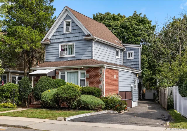 Photo 1 of Multi family home for sale at 14 Chestnut St, Hempstead, NY 11563 | MLS# 1042251 | Listing updated on 2026-09-28
