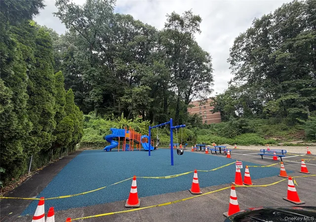 Photo 11 of Condo for sale at 821 Bronx River Rd #BG, Yonkers, NY 10708 | MLS# 1042266 | Listing updated on 2026-09-02