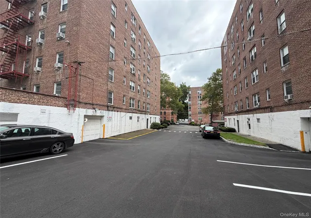 Photo 2 of Condo for sale at 821 Bronx River Rd #BG, Yonkers, NY 10708 | MLS# 1042266 | Listing updated on 2026-09-18
