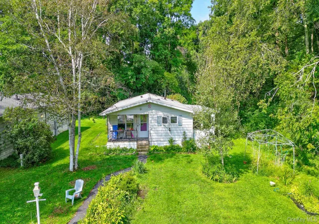 Manufactured home for sale at 20 Cardinal Rd #117, Hyde Park, NY 12538 | MLS# 1042279