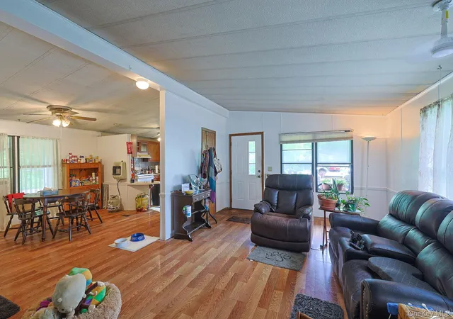 Photo 3 of Manufactured home for sale at 20 Cardinal Rd #117, Hyde Park, NY 12538 | MLS# 1042279 | Listing updated on 2026-09-01