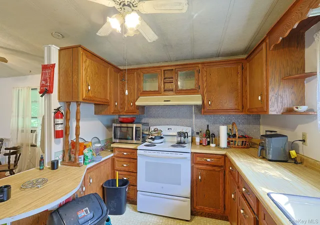 Photo 3 of Manufactured home for sale at 20 Cardinal Rd #117, Hyde Park, NY 12538 | MLS# 1042279 | Listing updated on 2026-09-01