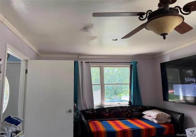 Photo 4 of Single family home for sale at 431 Blue Point Rd, Brookhaven, NY 11738 | MLS# 1042380 | Listing updated on 2026-09-02