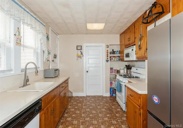 Photo 3 of Sale Pending at 10 Driscoll Ave, Hempstead, NY 11570 | MLS# 1042395 | Listing updated on 2026-09-16