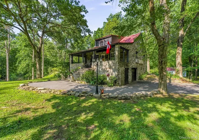 Photo 4 of Sale Pending at 231 Rombout Rd, La Grange, NY 12569 | MLS# 1042413 | Listing updated on 2026-09-29