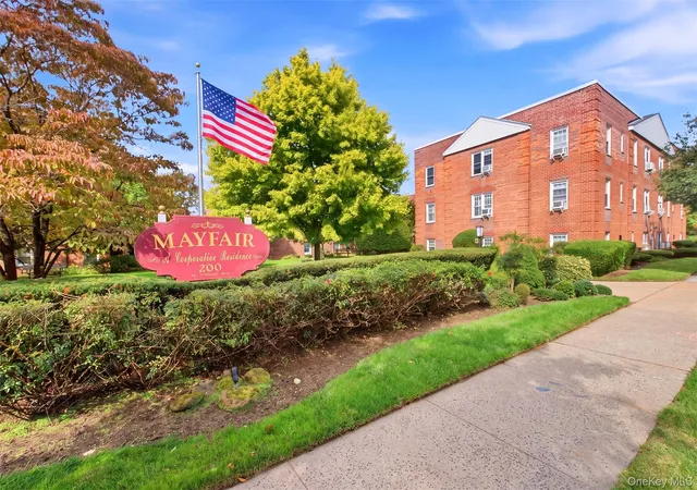 Photo 1 of Condo for sale at 200 N Village Ave #D7, Hempstead, NY 11570 | MLS# 1042473 | Listing updated on 2026-10-01