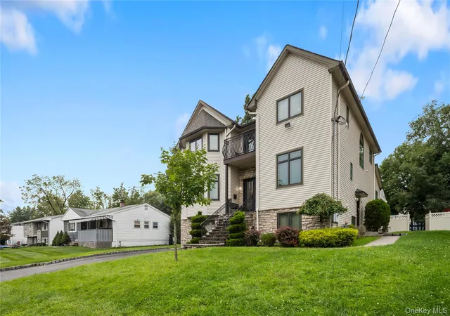 Photo 3 of Mansion for sale at 33 Morris Rd, Ramapo, NY 10977 | MLS# 1042476 | Listing updated on 2026-09-15