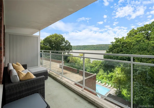 Photo 1 of Condo for sale at 2575 Palisade Ave #3J, New York, NY 10463 | MLS# 1042501 | Listing updated on 2026-09-30