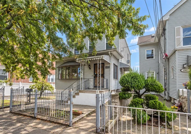 Photo 2 of Multi family home for sale at 1559 Hollywood Ave, New York, NY 10461 | MLS# 1042543 | Listing updated on 2026-09-15