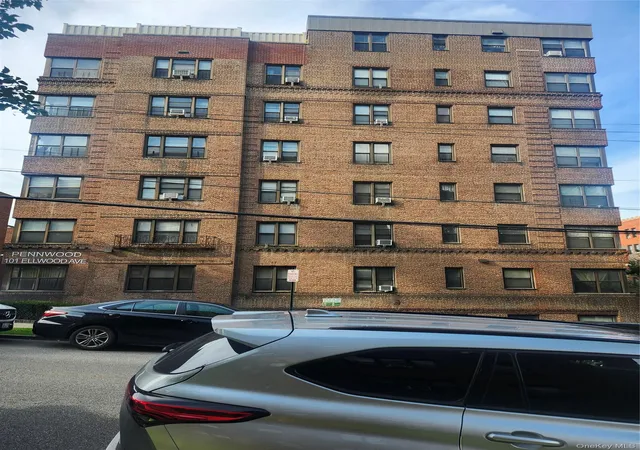 House for sale at 101 Ellwood Ave #7E, Mount Vernon, NY 10552 | MLS# 1042563 | Listing updated on 2026-10-08