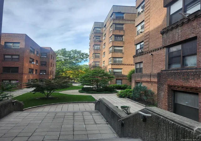Photo 1 of House for sale at 101 Ellwood Ave #7E, Mount Vernon, NY 10552 | MLS# 1042563 | Listing updated on 2026-10-08