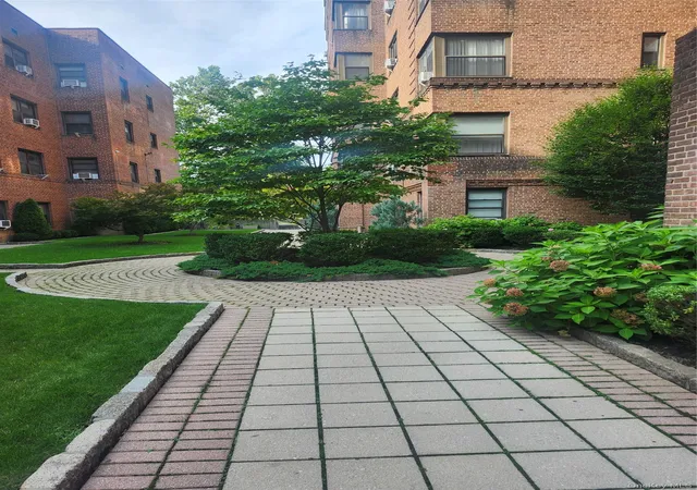 Photo 2 of House for sale at 101 Ellwood Ave #7E, Mount Vernon, NY 10552 | MLS# 1042563 | Listing updated on 2026-10-08