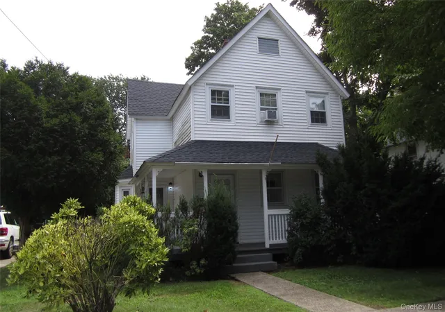 Photo 1 of Single family home for sale at 193 Cherry St, Oyster Bay, NY 11735 | MLS# 1042564 | Listing updated on 2026-09-06