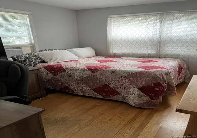 Photo 13 of Single family home for sale at 193 Cherry St, Oyster Bay, NY 11735 | MLS# 1042564 | Listing updated on 2026-09-06