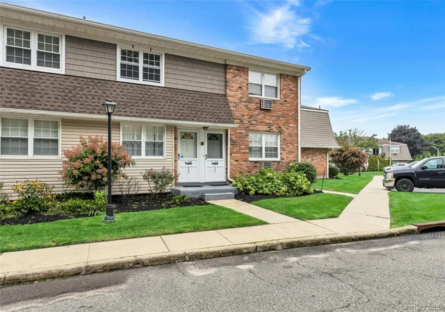 Photo 17 of Condo for sale at 5218 Wilshire Ln #5218, Islip, NY 11769 | MLS# 1042589 | Listing updated on 2026-09-06