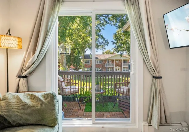 Listing Photo 4 - Condo for sale in building located at 64 Fairharbor, Brookhaven, NY 11772 - Unit #64