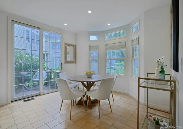 Photo 4 of Single family home for sale at 12 Westhaven Ln, White Plains, NY 10605 | MLS# 1042684 | Listing updated on 2026-09-04