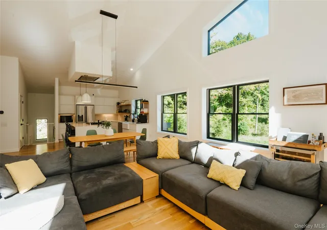 Photo 3 of Single family home for sale at 739 Old Post Rd, Esopus, NY 12561 | MLS# 1042759 | Listing updated on 2026-10-03