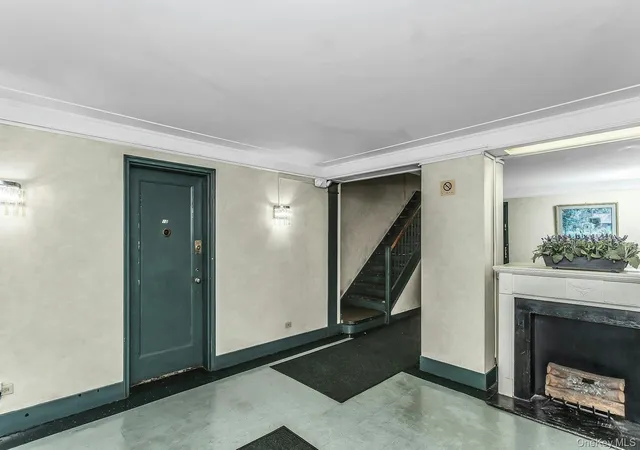 Photo 2 of Condo for sale at 2600 Henry Hudson Pkwy E #1D, New York, NY 10463 | MLS# 1042929 | Listing updated on 2026-09-03