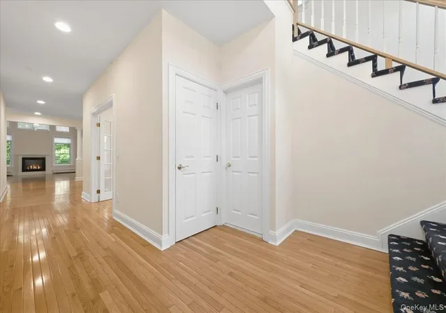Photo 3 of Condo for sale at 15 W Overlook, North Hempstead, NY 11050 | MLS# 1043014 | Listing updated on 2026-09-25