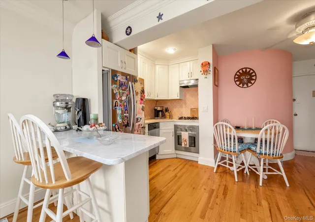 Photo 4 of House for sale at 1 E Broadway #6A, Long Beach, NY 11561 | MLS# 1043033 | Listing updated on 2026-09-03