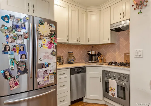 Photo 5 of House for sale at 1 E Broadway #6A, Long Beach, NY 11561 | MLS# 1043033 | Listing updated on 2026-09-03