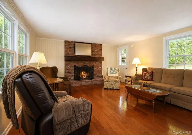 Photo 3 of House for sale at 110-112 S Jacqueline St, Cornwall, NY 12553 | MLS# 1043041 | Listing updated on 2026-09-29