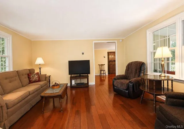 Photo 4 of House for sale at 110-112 S Jacqueline St, Cornwall, NY 12553 | MLS# 1043041 | Listing updated on 2026-09-29