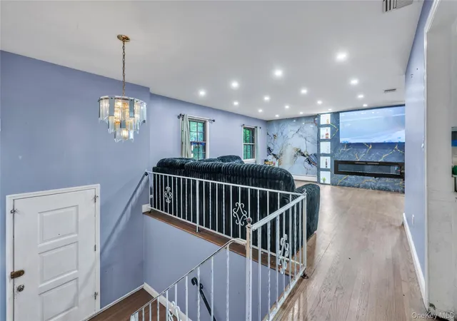 Photo 3 of Single family home for sale at 6 Arrow Ln, Clarkstown, NY 10956 | MLS# 1043082 | Listing updated on 2026-10-18