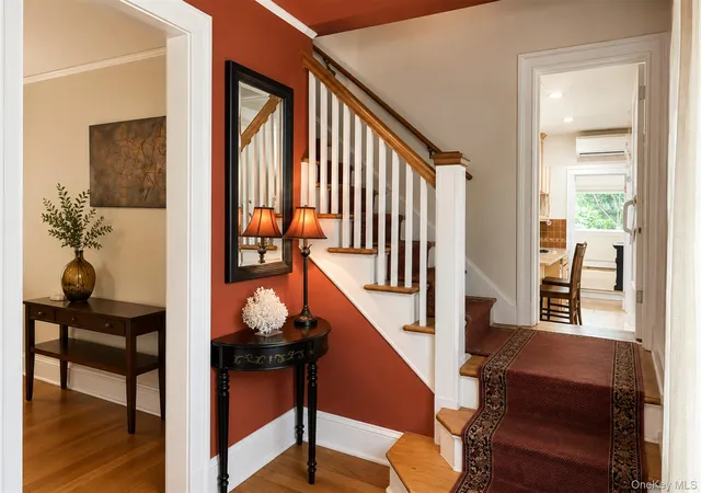 Photo 2 of Single family home for sale at 579 Manor Ln, Pelham, NY 10803 | MLS# 1043116 | Listing updated on 2026-09-13