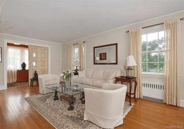Photo 3 of Single family home for sale at 579 Manor Ln, Pelham, NY 10803 | MLS# 1043116 | Listing updated on 2026-09-13