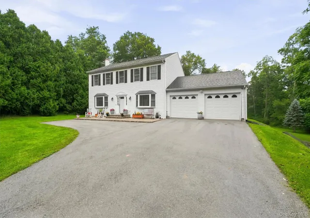 Photo 4 of Single family home for sale at 20 Cary Rd, Hyde Park, NY 12538 | MLS# 1043123 | Listing updated on 2026-09-04