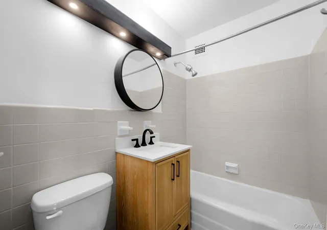 Photo 2 of House for sale at 820 Boynton Ave #11 K, New York, NY 10473 | MLS# 1043147 | Listing updated on 2026-08-29