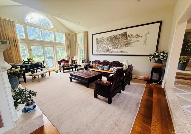 Photo 3 of Mansion for sale at 22 Evans Dr, Oyster Bay, NY 11545 | MLS# 1043149 | Listing updated on 2026-09-02