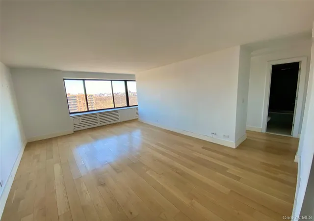 Listing Photo 2 - Condo for sale in building located at 372 Central Park W, New York City, NY 10025 - Unit #20L