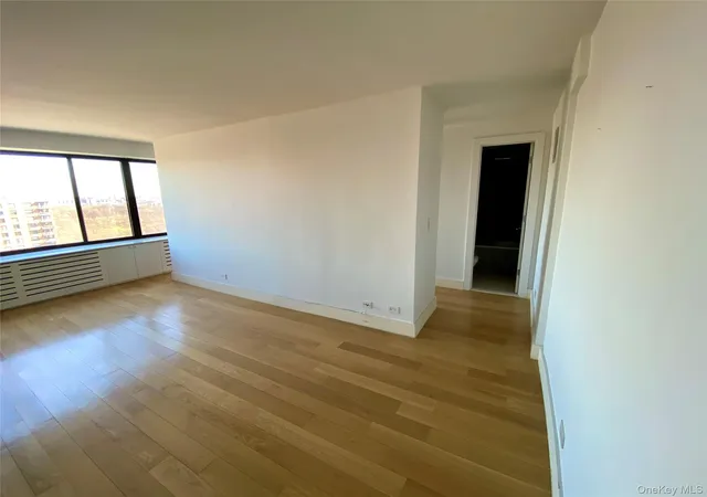Listing Photo 4 - Condo for sale in building located at 372 Central Park W, New York City, NY 10025 - Unit #20L