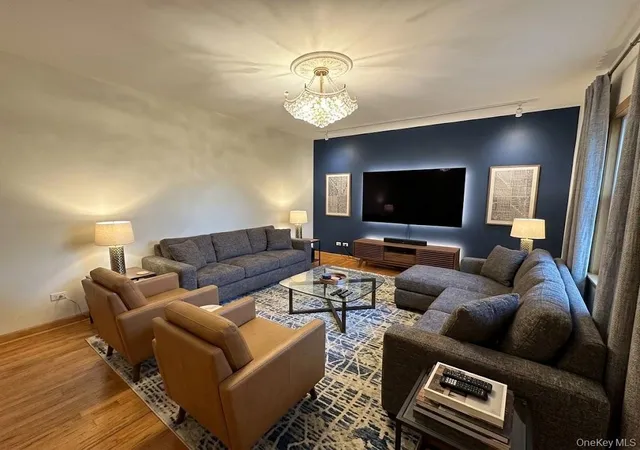 Listing Photo 2 - Condo for sale in building located at 6510 108Th St, New York, NY 11375 - Unit #4G