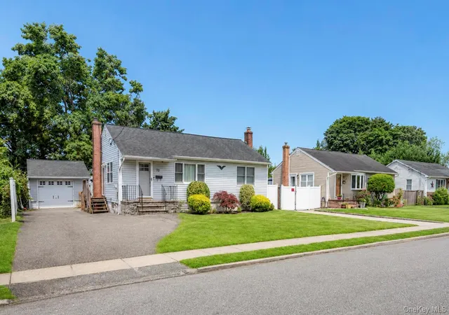 Photo 2 of Sale Pending at 70 Mohawk Dr, Babylon, NY 11703 | MLS# 1043228 | Listing updated on 2026-09-29