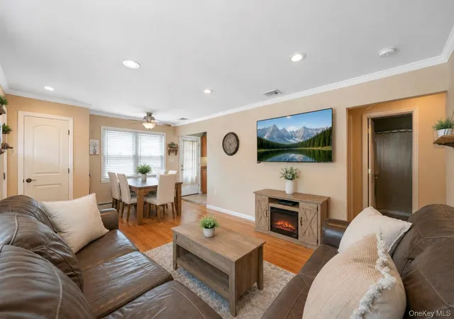 Photo 4 of Sale Pending at 70 Mohawk Dr, Babylon, NY 11703 | MLS# 1043228 | Listing updated on 2026-09-29