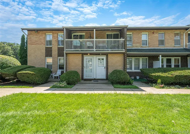 Photo 1 of Condo for sale at 78 Artist Lake Dr, Brookhaven, NY 11953 | MLS# 1043276 | Listing updated on 2026-09-05