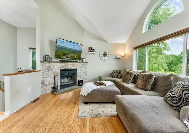 Photo 2 of Condo for sale at 1501 Eagles Ridge Rd, Southeast, NY 10509 | MLS# 1043294 | Listing updated on 2026-09-28