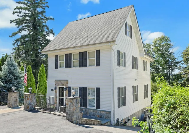 Photo 3 of Single family home for sale at 75 Franklin Ave, Mount Pleasant, NY 10595 | MLS# 1043296 | Listing updated on 2026-10-03