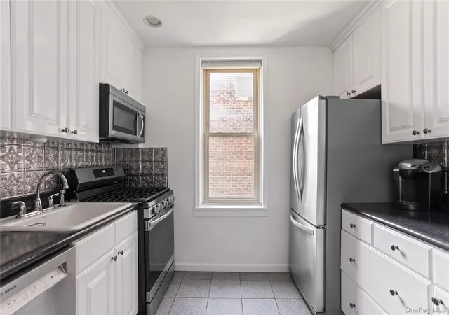 Photo 1 of House for sale at 43-10 48Th Ave #5R, New York, NY 11377 | MLS# 1043348 | Listing updated on 2026-09-30