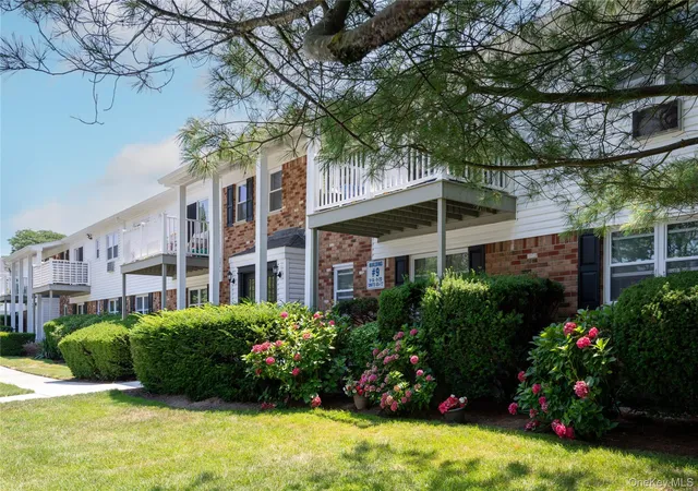 Photo 1 of Sale Pending at 260 Waverly Ave #67, Brookhaven, NY 11772 | MLS# 1043367 | Listing updated on 2026-09-18