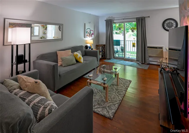 Photo 3 of Sale Pending at 260 Waverly Ave #67, Brookhaven, NY 11772 | MLS# 1043367 | Listing updated on 2026-09-18