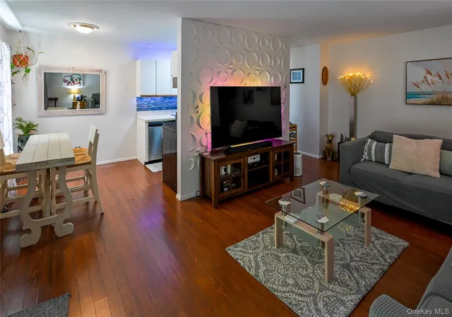 Photo 4 of Sale Pending at 260 Waverly Ave #67, Brookhaven, NY 11772 | MLS# 1043367 | Listing updated on 2026-09-18