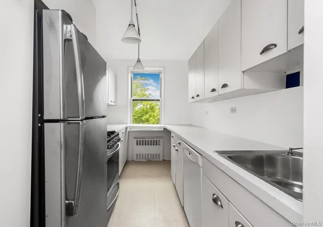 Photo 3 of House for sale at 3901 Independence Ave #6H, New York, NY 10463 | MLS# 1043447 | Listing updated on 2026-08-27