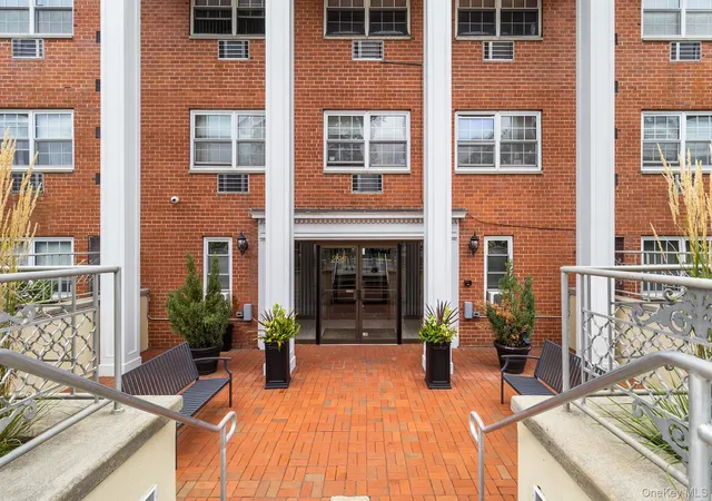 Photo 3 of House for sale at 250 N Village Ave #B 10, Hempstead, NY 11570 | MLS# 1043529 | Listing updated on 2026-09-07