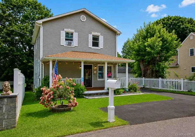 Photo 1 of Single family home for sale at 15 Roslyn Rd, Kent, NY 10512 | MLS# 1043567 | Listing updated on 2026-09-19